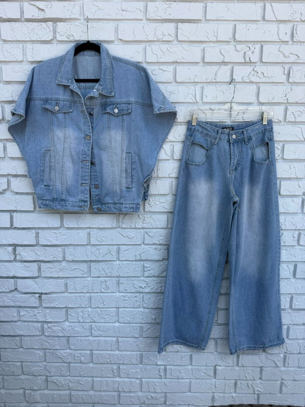 Scacto Sleeveless Denim Jacket and Cut out Pants Set Size Small